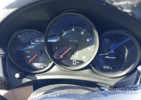 2021 Porsche Macan z USA, uszkodzony, nr VIN WP1AA2A54MLB00404